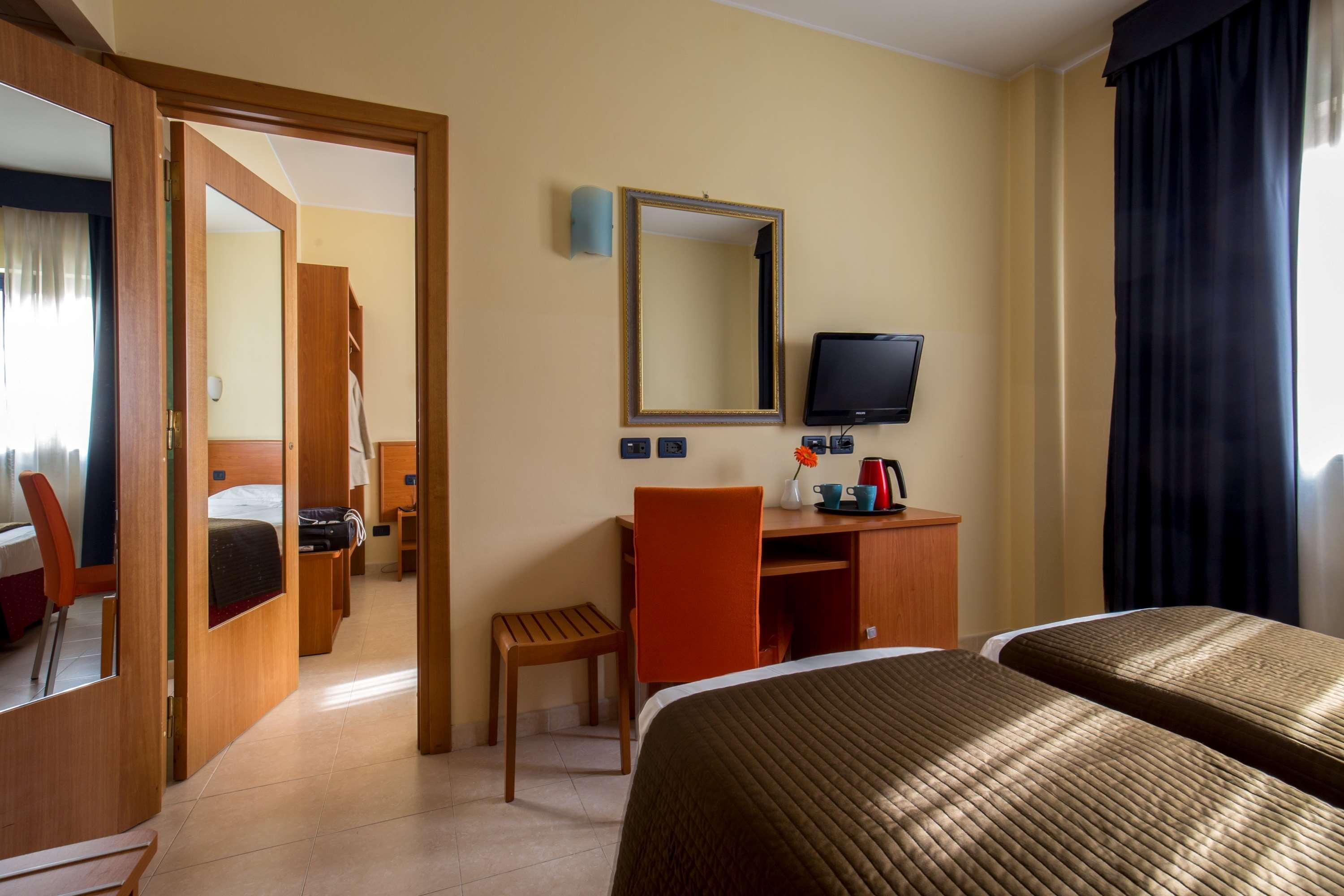 Best Western Blu Hotel Roma Exteriör bild