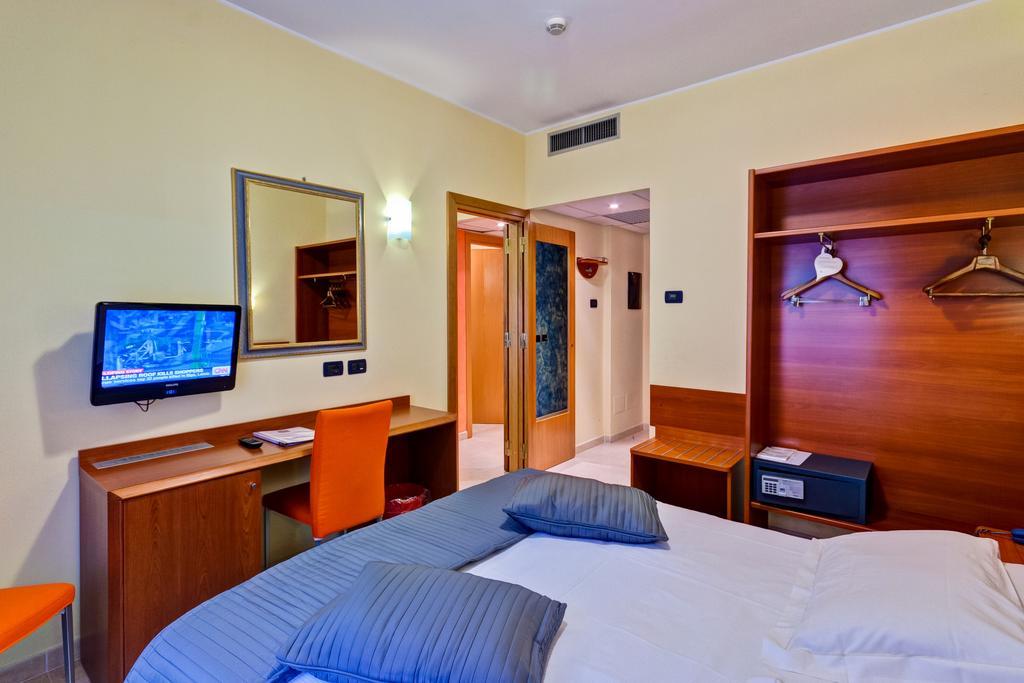 Best Western Blu Hotel Roma Exteriör bild