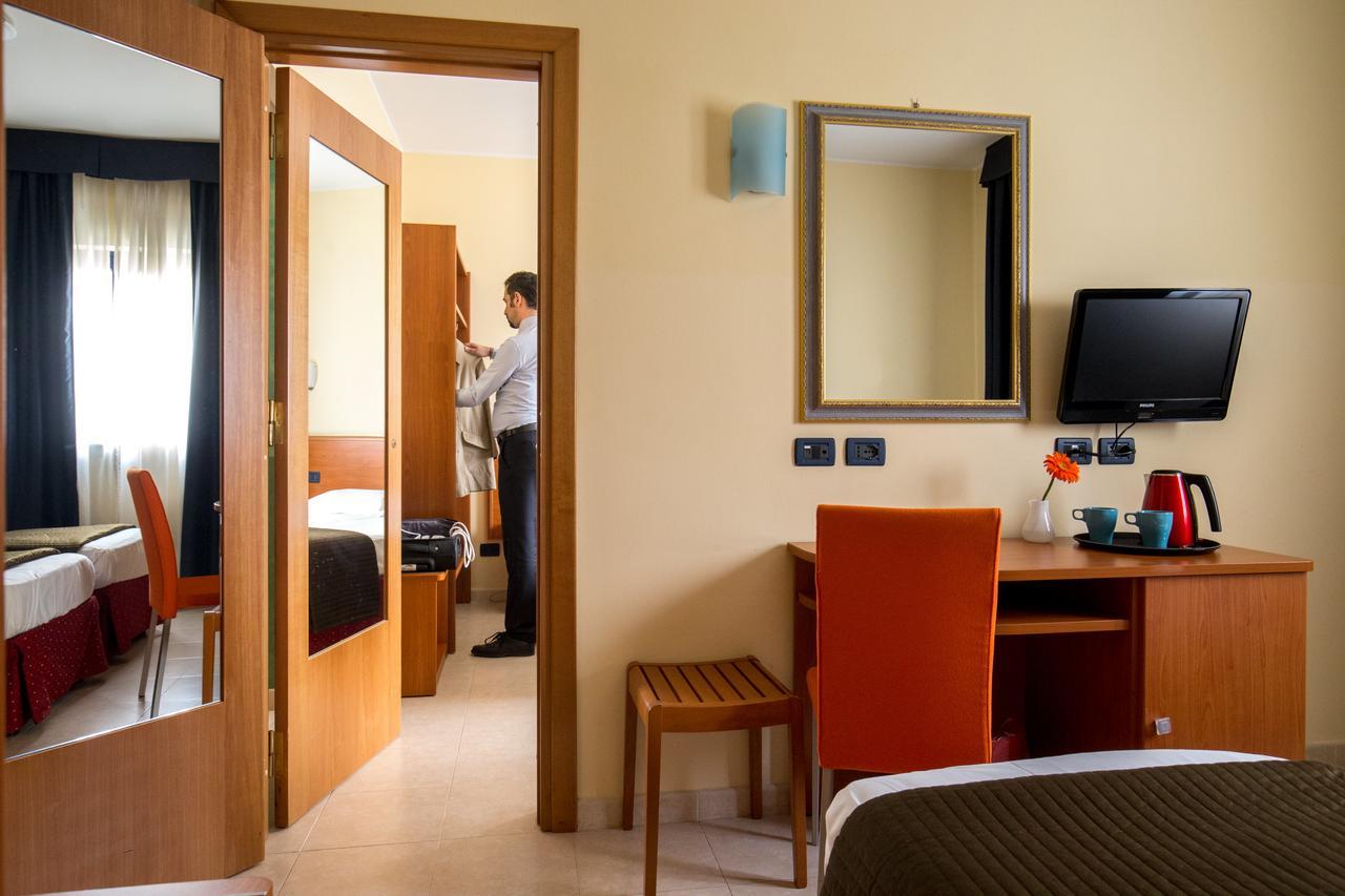 Best Western Blu Hotel Roma Exteriör bild